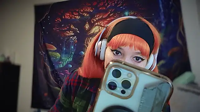 FRRANNKIE online show from November 2025 08:49:01 PM