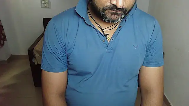 Snapshot of rentarob chatting on April 2026 10:52:02 AM rentarob online show from April 2026 10:52:02 AM