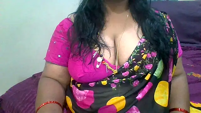 Snapshot of archanatelugu9 chatting on March 2025 01:17:02 AM archanatelugu9 online show from March 2025 01:17:02 AM