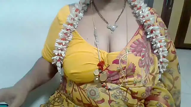 Snapshot of archanatelugu9 chatting on June 2026 02:32:02 AM archanatelugu9 online show from June 2026 02:32:02 AM