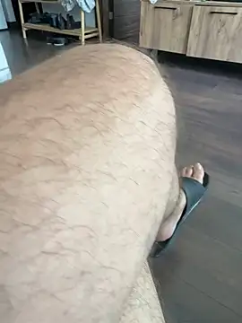 reslerkek31 online show from November 2025 07:03:02 AM