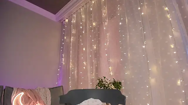 Snapshot of lina_stones chatting on March 2025 01:38:02 PM lina stones online show from March 2025 01:38:02 PM