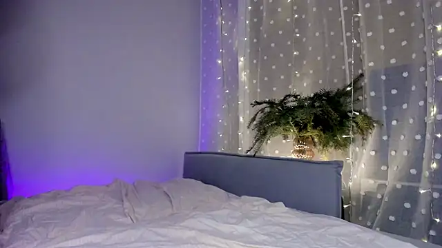 Snapshot of lina_stones chatting on November 2025 12:51:01 PM lina stones online show from November 2025 12:51:01 PM