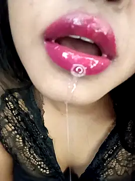 Snapshot of Hotlisa chatting on March 2025 04:24:02 AM Hotlisa online show from March 2025 04:24:02 AM