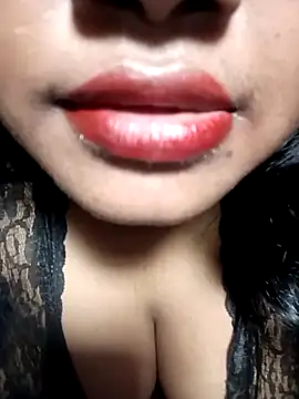 Hotlisa online show from February 2026 04:57:01 PM