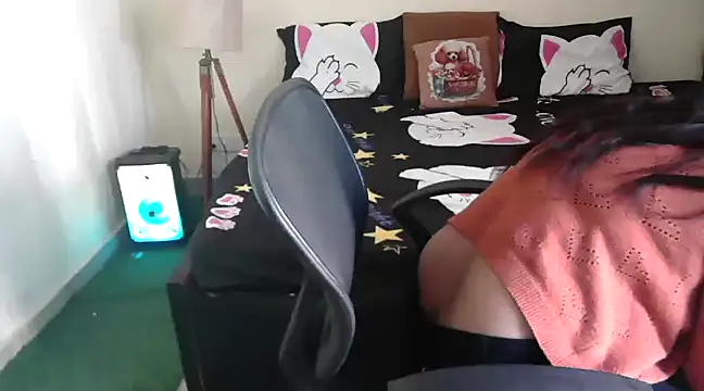 Snapshot of shivi_moto chatting on January 2025 05:21:01 AM shivi moto online show from January 2025 05:21:01 AM