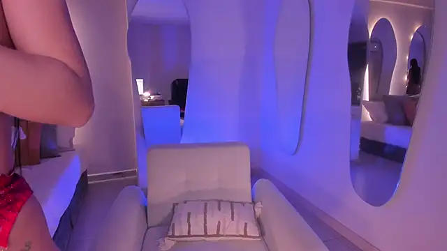 Snapshot of MileyCruz_ chatting on March 2025 07:15:01 AM MileyCruz online show from March 2025 07:15:01 AM