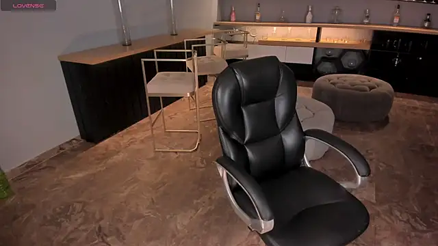 Snapshot of MileyCruz_ chatting on September 2025 11:31:02 AM MileyCruz online show from September 2025 11:31:02 AM