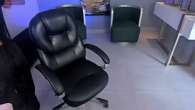 Snapshot of MileyCruz_ chatting on September 2025 07:36:02 PM MileyCruz online show from September 2025 07:36:02 PM