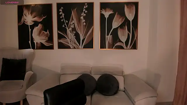 BiancaPierce online show from May 2026 12:00:02 PM