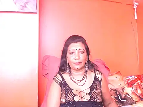 indiansarika65 online show from February 2026 04:08:02 AM