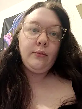 Snapshot of Sexycurvyemilyy chatting on February 2026 04:05:02 AM Sexycurvyemilyy online show from February 2026 04:05:02 AM