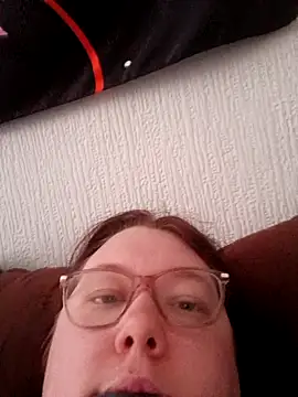 Snapshot of Sexycurvyemilyy chatting on February 2026 03:42:01 PM Sexycurvyemilyy online show from February 2026 03:42:01 PM