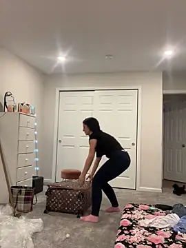 Snapshot of DominiqueX0 chatting on February 2025 07:07:01 PM DominiqueX0 online show from February 2025 07:07:01 PM