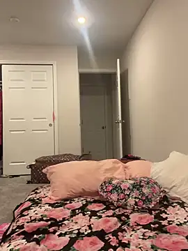 Snapshot of DominiqueX0 chatting on February 2025 03:56:01 AM DominiqueX0 online show from February 2025 03:56:01 AM