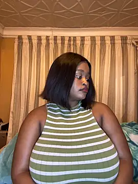 Snapshot of KnockoutBestie chatting on February 2026 05:08:01 PM KnockoutBestie online show from February 2026 05:08:01 PM