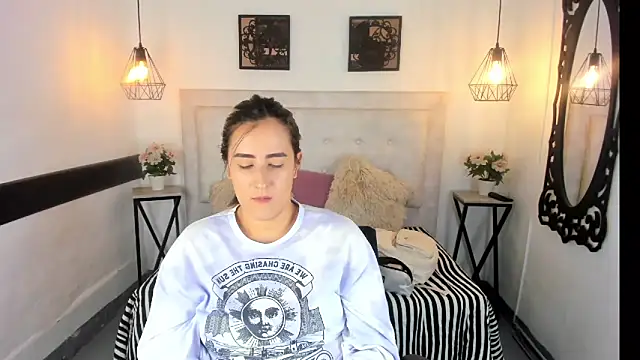 Hanna86 online show from January 2025 08:21:02 PM