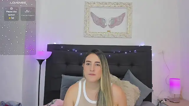 Hanna86 online show from January 2025 08:54:01 PM