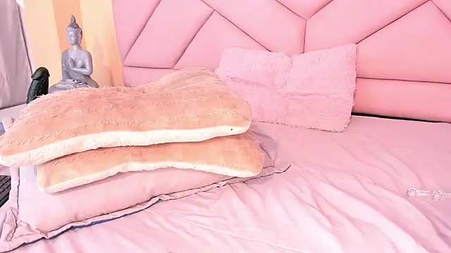 Snapshot of samantha_stan chatting on March 2025 06:52:01 PM samantha stan online show from March 2025 06:52:01 PM