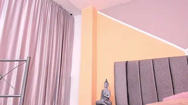 Snapshot of samantha_stan chatting on October 2025 01:44:01 PM samantha stan online show from October 2025 01:44:01 PM