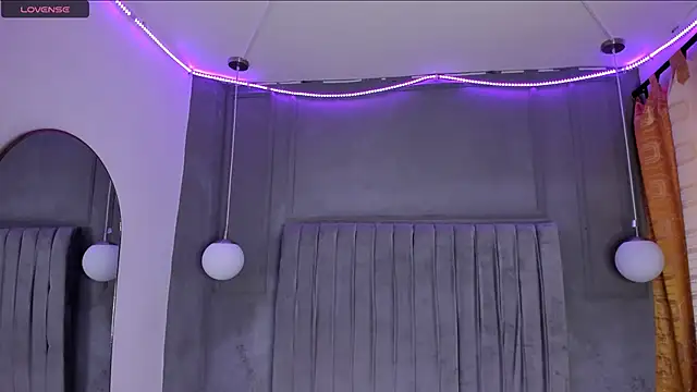 Snapshot of AmyOlimpo chatting on February 2025 04:37:01 AM AmyOlimpo online show from February 2025 04:37:01 AM