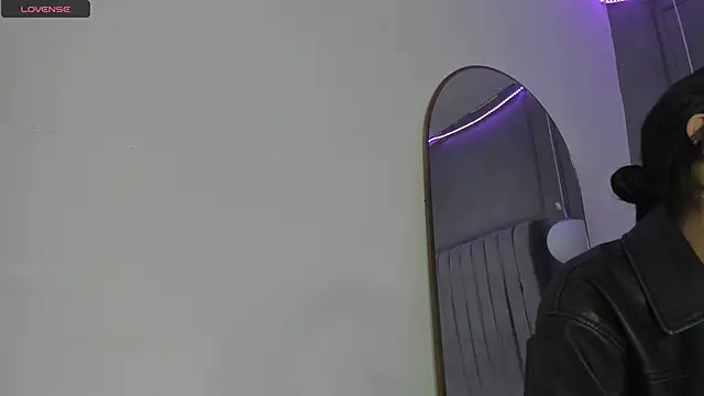 Snapshot of AmyOlimpo chatting on February 2025 01:10:01 AM AmyOlimpo online show from February 2025 01:10:01 AM