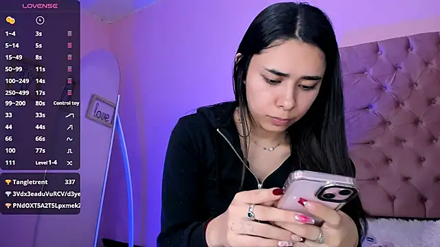 Snapshot of AmyOlimpo chatting on February 2025 03:23:02 AM AmyOlimpo online show from February 2025 03:23:02 AM