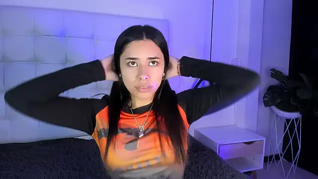 Snapshot of AmyOlimpo chatting on March 2025 10:49:01 PM AmyOlimpo online show from March 2025 10:49:01 PM