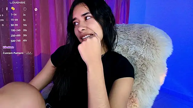 Snapshot of AmyOlimpo chatting on September 2025 12:00:02 AM AmyOlimpo online show from September 2025 12:00:02 AM