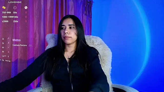 Snapshot of AmyOlimpo chatting on September 2025 11:00:02 AM AmyOlimpo online show from September 2025 11:00:02 AM