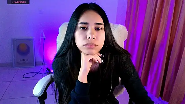 Snapshot of AmyOlimpo chatting on October 2025 04:53:02 AM AmyOlimpo online show from October 2025 04:53:02 AM