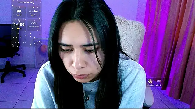 Snapshot of AmyOlimpo chatting on November 2025 05:28:02 AM AmyOlimpo online show from November 2025 05:28:02 AM