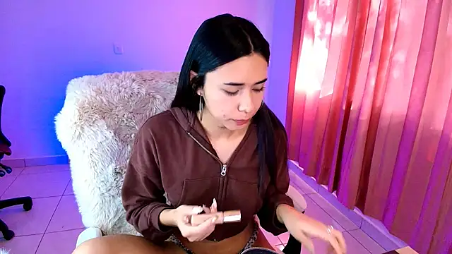 Snapshot of AmyOlimpo chatting on December 2025 01:51:02 PM AmyOlimpo online show from December 2025 01:51:02 PM