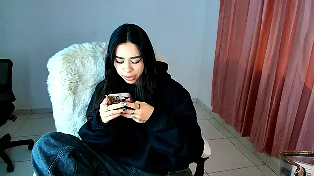 Snapshot of AmyOlimpo chatting on January 2026 06:40:01 AM AmyOlimpo online show from January 2026 06:40:01 AM