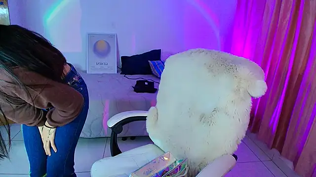 Snapshot of AmyOlimpo chatting on February 2026 11:14:01 PM AmyOlimpo online show from February 2026 11:14:01 PM