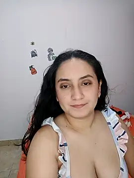 Angeelus2 online show from December 2025 02:57:02 PM