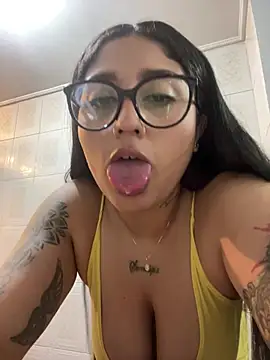 croftsmila online show from May 2026 11:44:02 PM