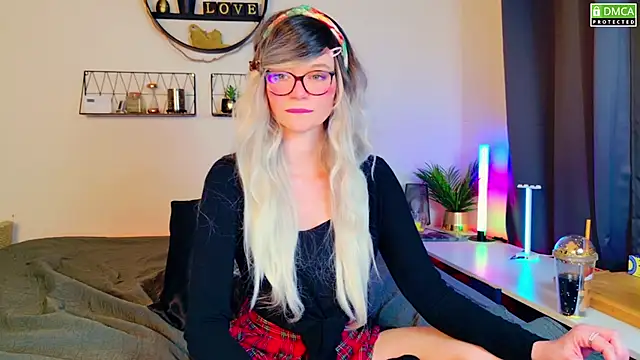 Kittychatte online show from February 2025 08:47:02 PM