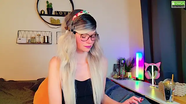 Kittychatte online show from March 2025 07:54:02 AM