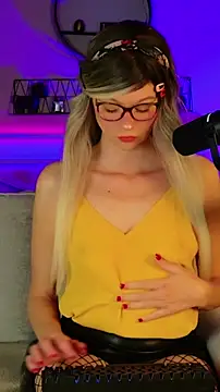 Kittychatte online show from May 2026 12:55:02 PM