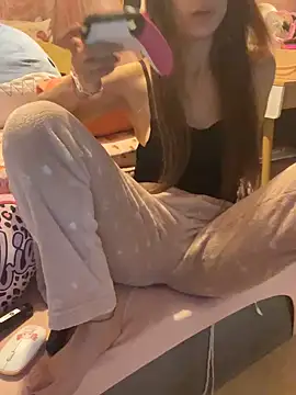 LaPetitechienne1 online show from March 2025 07:27:01 PM