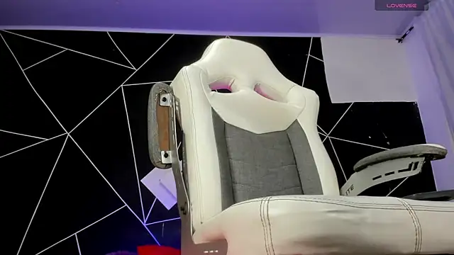 farichell online show from February 2025 11:26:01 PM