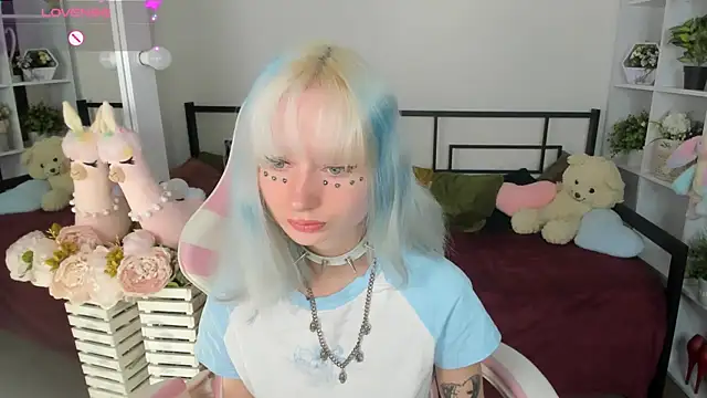 Katia Kim online show from April 2026 05:21:02 AM