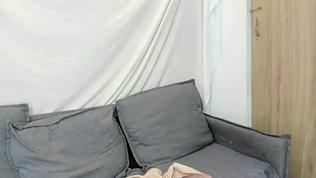 Mhelanny2 online show from September 2025 05:57:02 AM