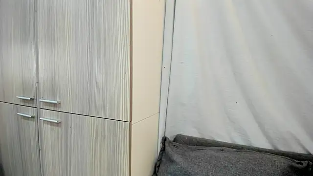 Mhelanny2 online show from April 2026 09:17:01 AM