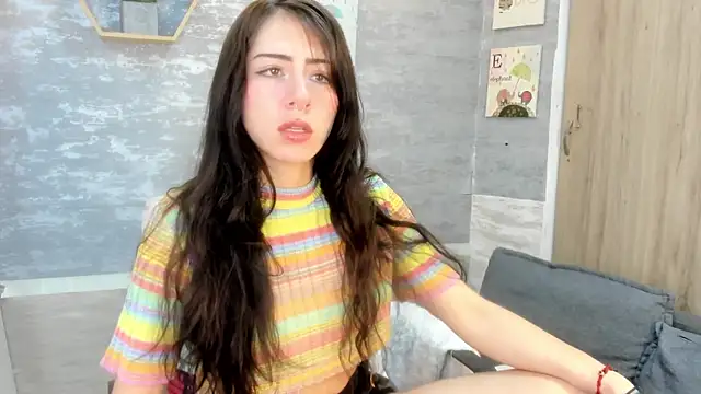 Mhelanny2 online show from April 2026 07:11:01 PM