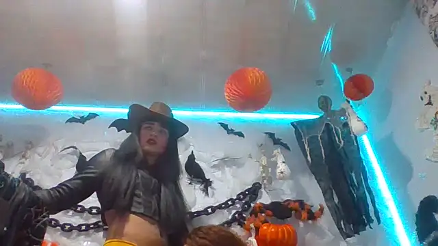 Snapshot of latintransbigcum chatting on October 2025 05:25:02 PM latintransbigcum online show from October 2025 05:25:02 PM