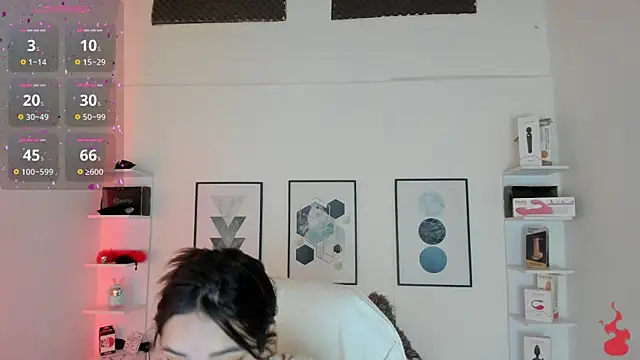 cristal  hot 1 online show from March 2025 04:07:01 AM