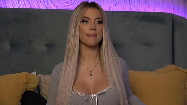 IvyRubens online show from December 2024 12:05:01 PM