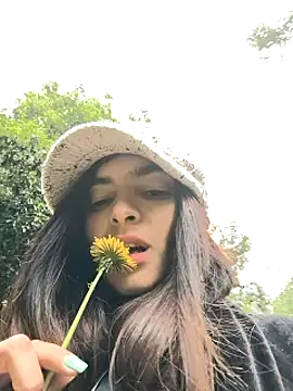 Sam Sara online show from February 2025 08:42:01 PM